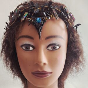 FC010 Fantasy Black Bird Skull with Raw Quartz Crown